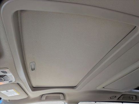 Used 2011 Toyota Sienna Limited image 12