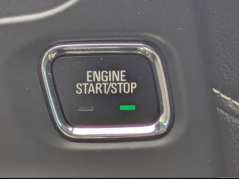 Used 2019 GMC Acadia SLT FWD image 29