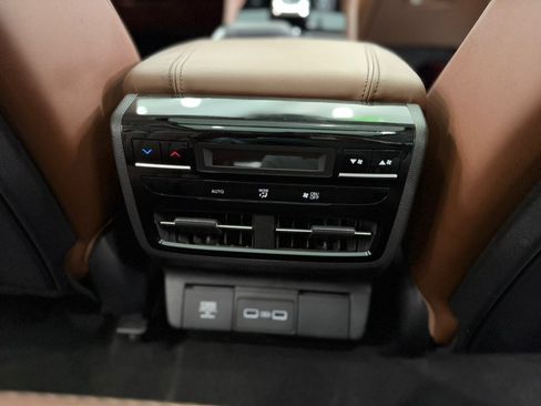 Used 2023 Acura MDX SH-AWD w/ Technology Package image 27