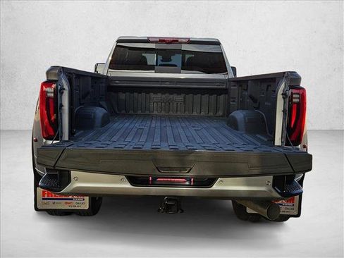 Used 2025 GMC Sierra 3500 Denali w/ Denali Reserve Package AWD/4WD image 6