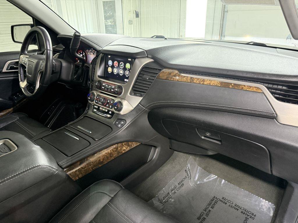 Used 2016 GMC Yukon XL Denali w/ Open Road Package AWD/4WD image 43