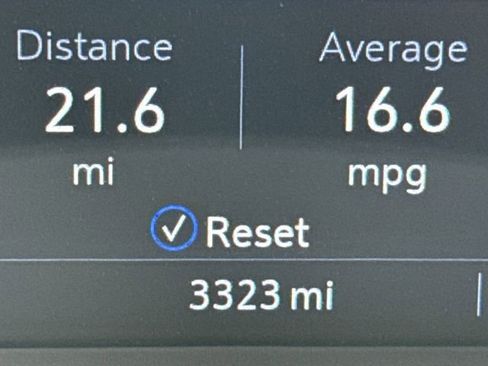 Certified 2025 Cadillac XT6 Luxury image 15