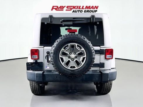 Used 2014 Jeep Wrangler Unlimited Rubicon image 6