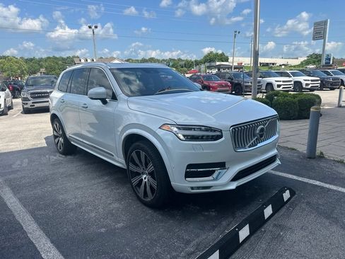 Used 2022 Volvo XC90 T6 Inscription AWD/4WD image 2