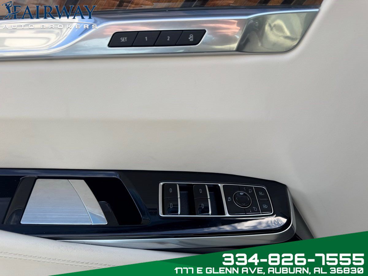 Used 2025 Cadillac Escalade Sport Platinum AWD/4WD image 15