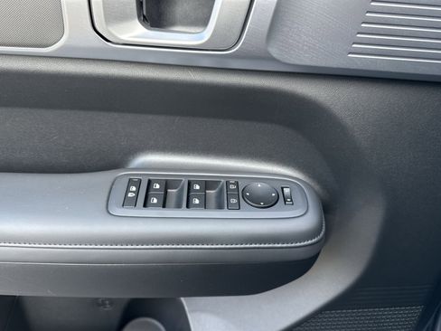 Used 2025 Hyundai Santa Fe XRT image 15