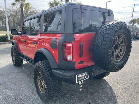 Used 2021 Ford Bronco Black Diamond image 8