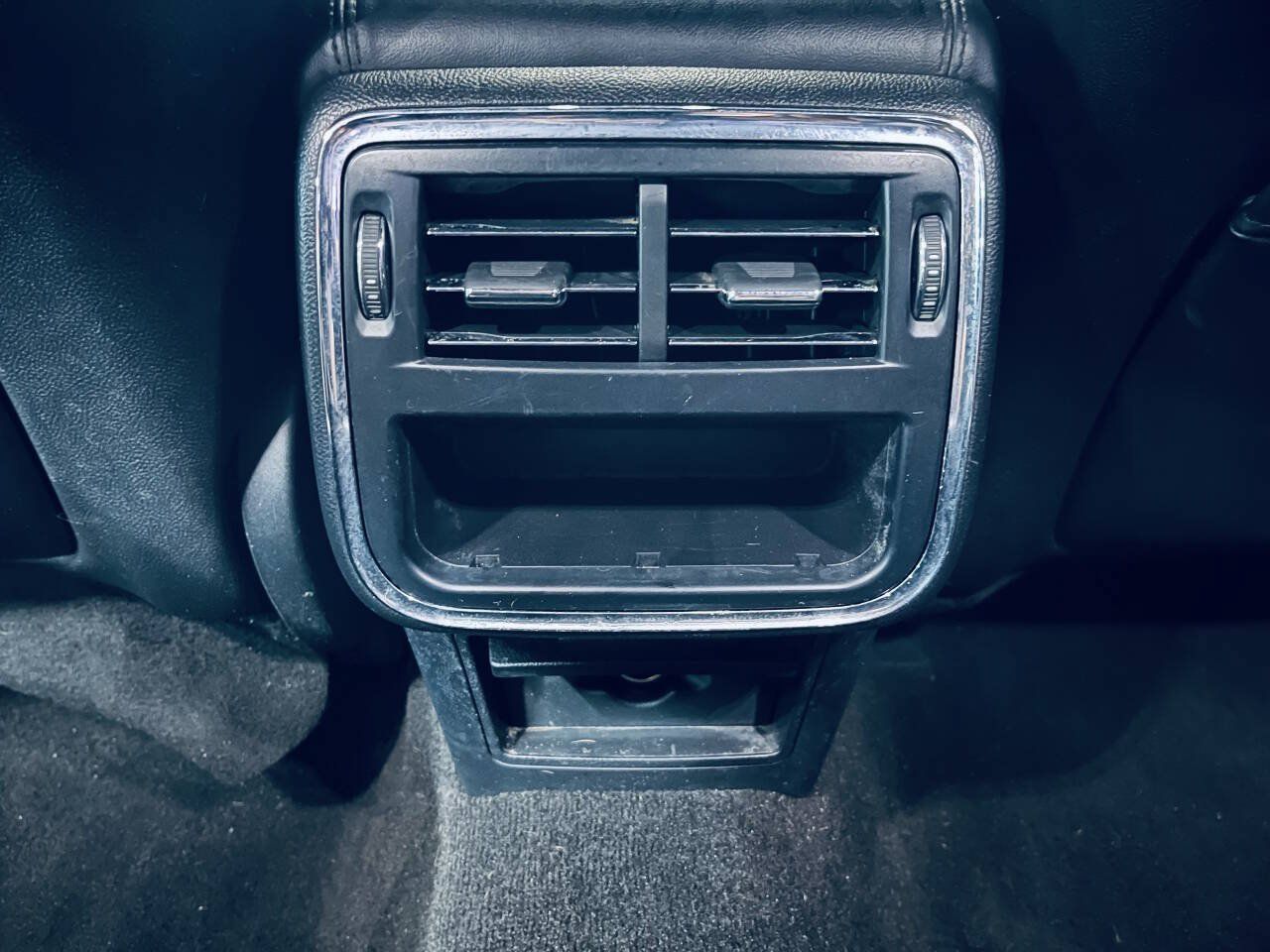 Used 2019 Lincoln Continental Premiere FWD image 21