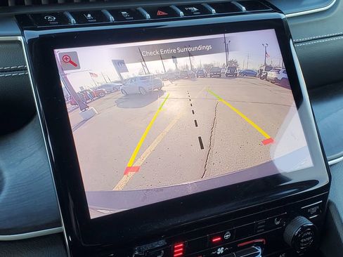 Used 2022 Jeep Grand Cherokee L Limited image 28