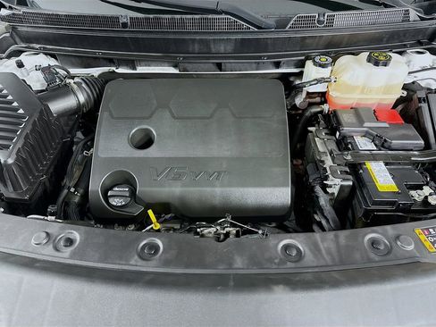 Used 2024 Buick Enclave Essence w/ LPO, Floor Liner Package image 39