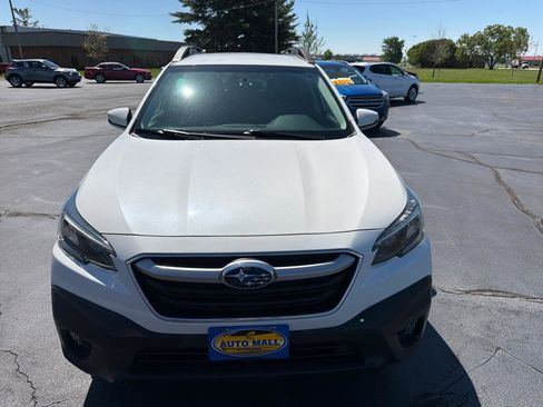 Used 2020 Subaru Outback Premium AWD/4WD image 3