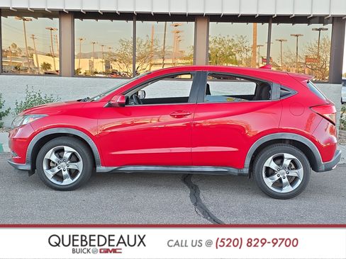 Used 2017 Honda HR-V LX image 4