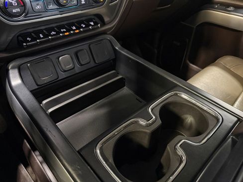 Used 2018 Chevrolet Silverado 3500 LTZ image 31