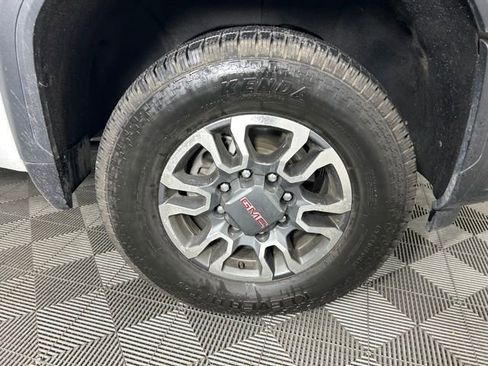 Used 2024 GMC Sierra 3500 SLE w/ SLE Convenience Package image 5