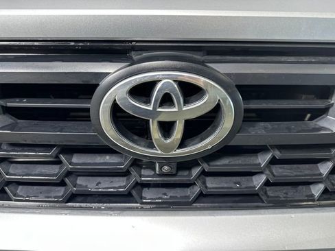 Used 2025 Toyota Tacoma TRD Off-Road image 9