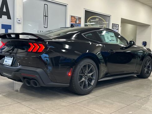 New 2026 Ford Mustang Dark Horse image 2