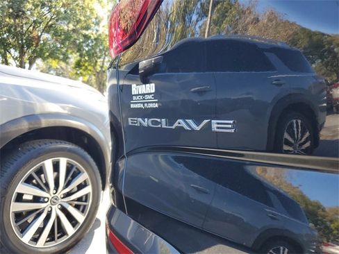 Used 2021 Buick Enclave Essence w/ Sound and Sites Package image 7