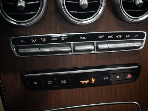 Certified 2022 Mercedes-Benz GLC 300 4MATIC image 24