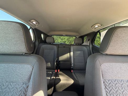 Used 2024 Chevrolet Equinox LT w/ LPO, Floor Liner Package FWD image 3
