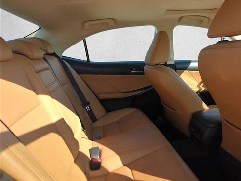 Used 2017 Lexus IS 200t image 19