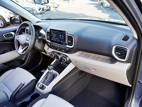 New 2026 Hyundai Venue SEL image 11