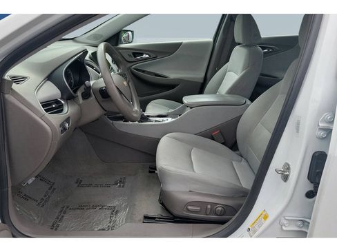 Used 2022 Chevrolet Malibu LT FWD image 10