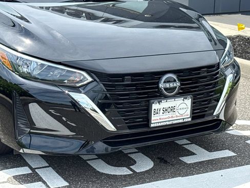 Certified 2025 Nissan Sentra S FWD image 6