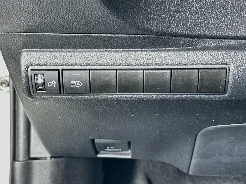 Certified 2024 Toyota Corolla LE FWD image 10
