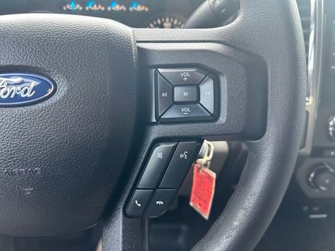 Used 2015 Ford F150 XLT AWD/4WD image 19