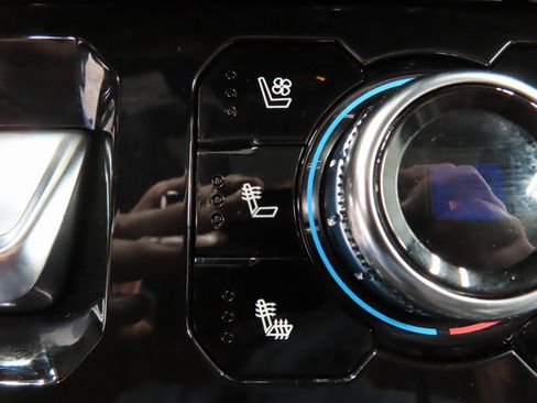 Used 2026 GMC Sierra 2500 AT4 image 68