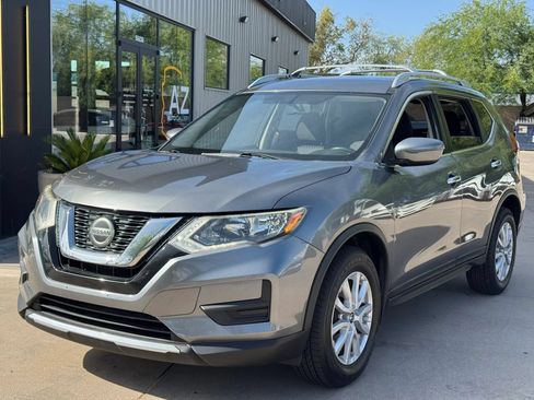 Used 2018 Nissan Rogue SV AWD/4WD image 2