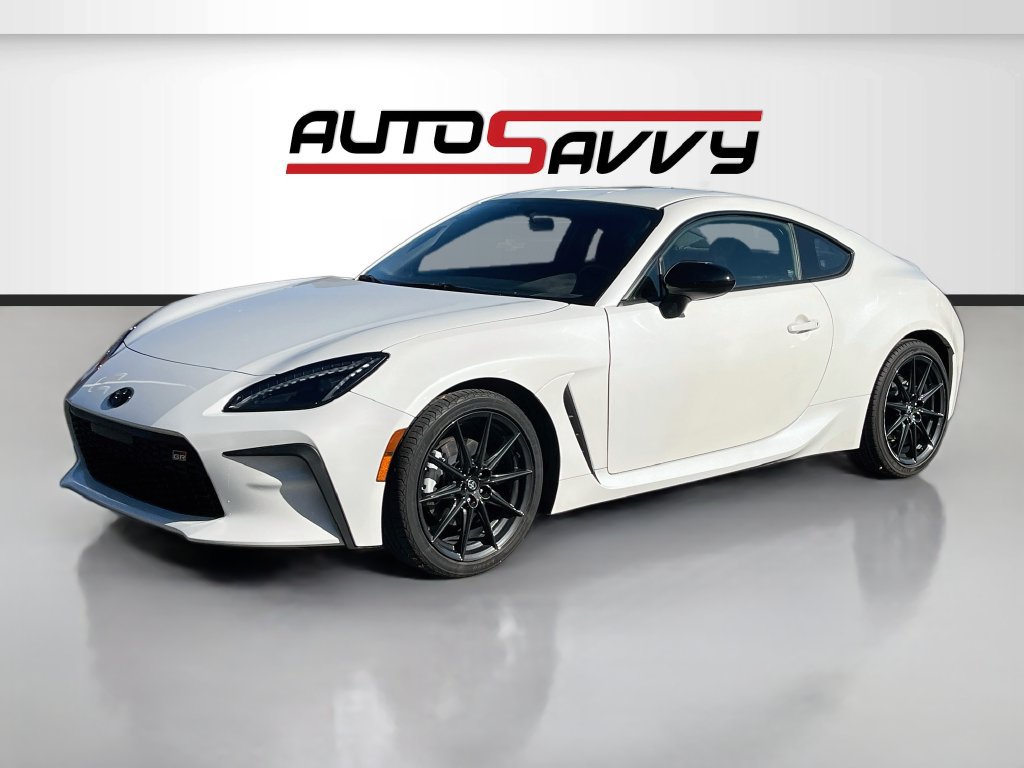 Used 2023 Toyota GR86 Premium w/ ALL Weather Mat Package (TMS) RWD image 3