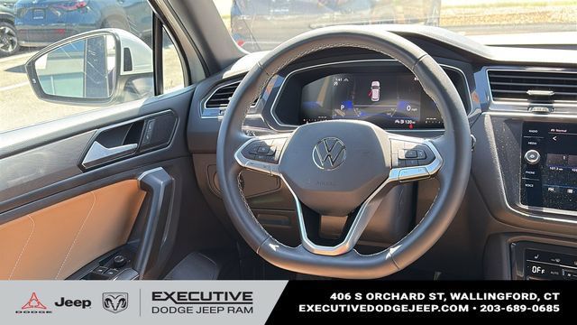 Used 2023 Volkswagen Tiguan SE AWD/4WD image 23