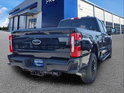 New 2026 Ford F250 Lariat w/ Black Appearance Package