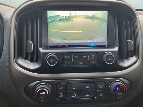 Used 2018 Chevrolet Colorado Z71 image 22