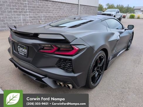 Used 2021 Chevrolet Corvette Stingray Premium Cpe w/ Z51 Performance Package RWD image 3