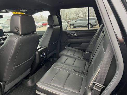 Used 2021 GMC Yukon SLT image 3