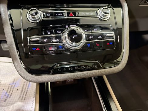 Used 2022 Lincoln Corsair Reserve w/ Sport Package image 20