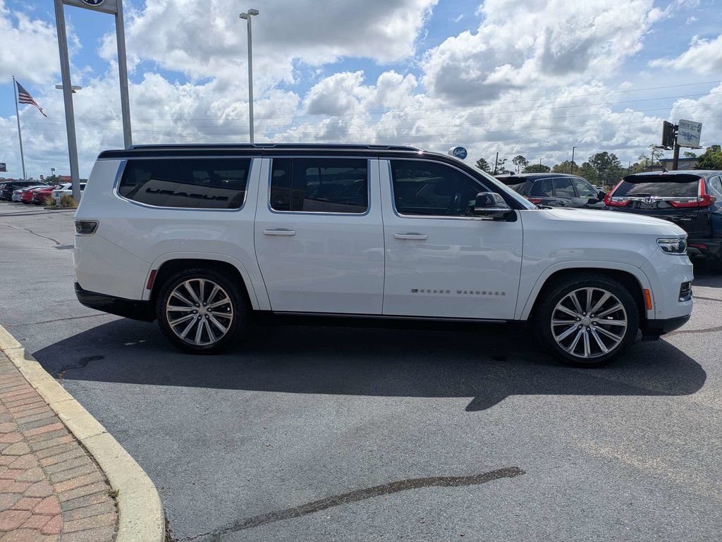 Used 2023 Jeep Grand Wagoneer L Series II AWD/4WD image 4