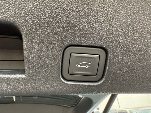 New 2026 Chevrolet Traverse RS w/ LPO, Floor Liner Package image 19