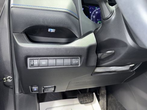 Used 2019 Toyota RAV4 XSE w/ Protection Package image 31