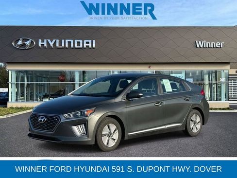 Used 2022 Hyundai Ioniq SE image 1