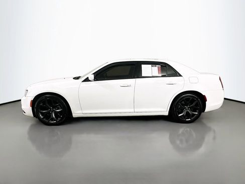Used 2022 Chrysler 300 S image 5