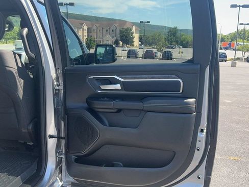 Used 2024 RAM 1500 Big Horn AWD/4WD image 28