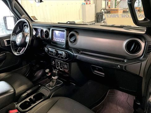 Used 2021 Jeep Gladiator Sport AWD/4WD image 14