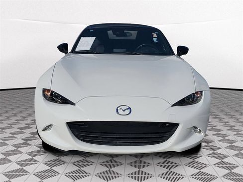 Used 2020 MAZDA MX-5 Miata Sport image 2