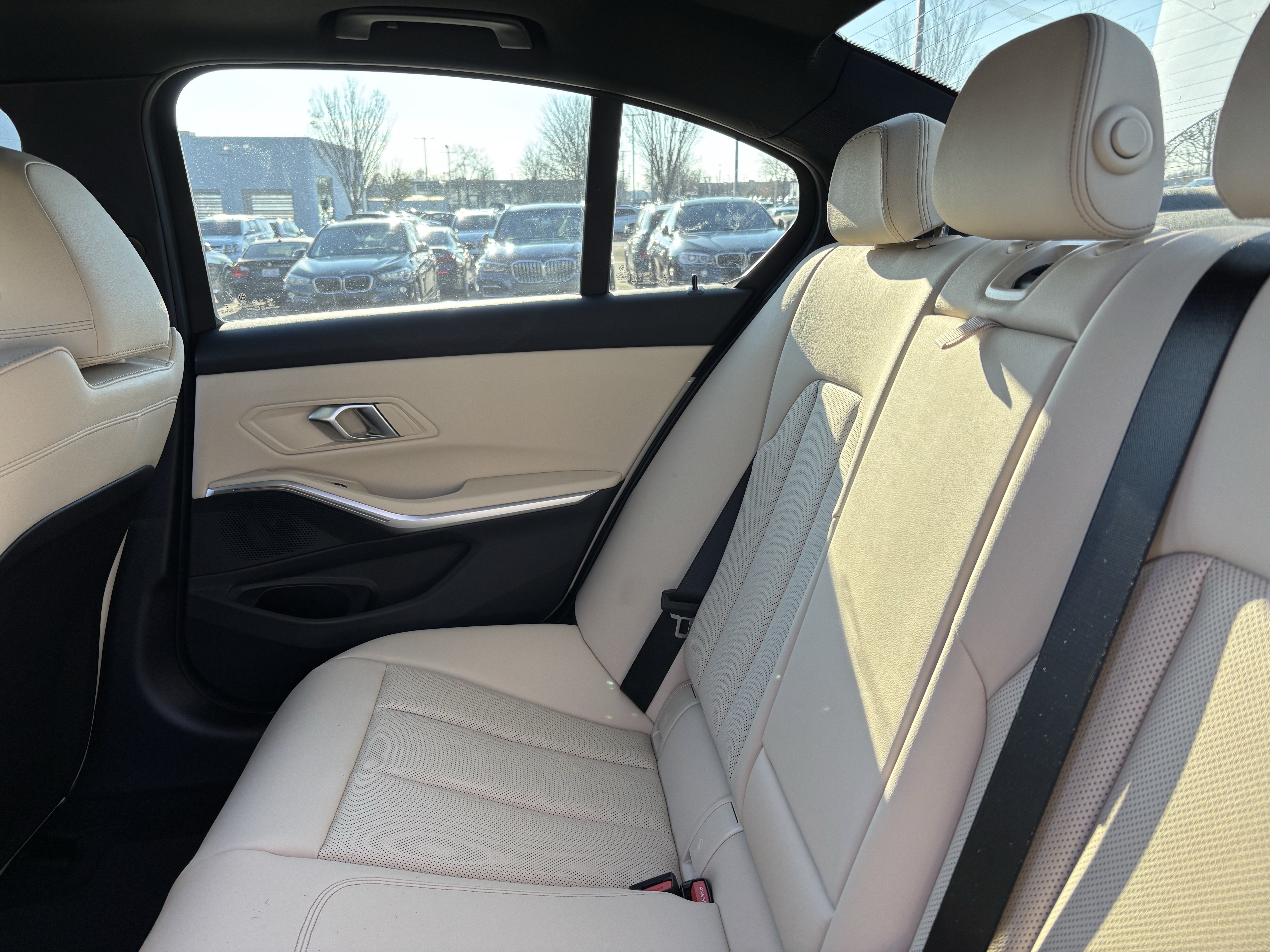Certified 2026 BMW 330i Sedan w/ Convenience Package RWD image 34