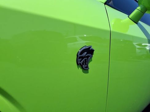 Used 2015 Dodge Challenger SRT Hellcat RWD image 20