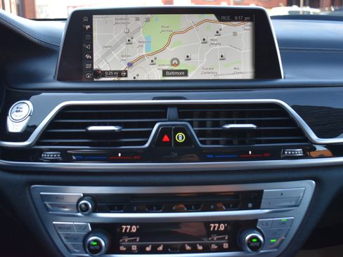 Used 2016 BMW 750i xDrive 4dr Sdn 750i xDrive AWD image 28