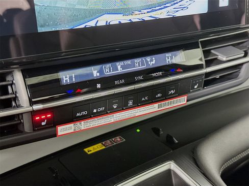 New 2026 Toyota Sienna XLE image 16